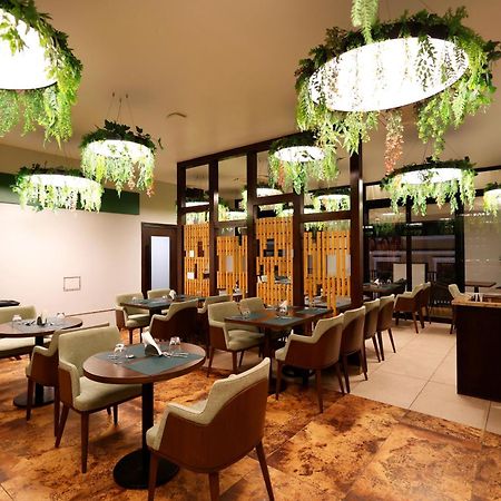 Quality Inn City Centre Varanasi Bagian luar foto