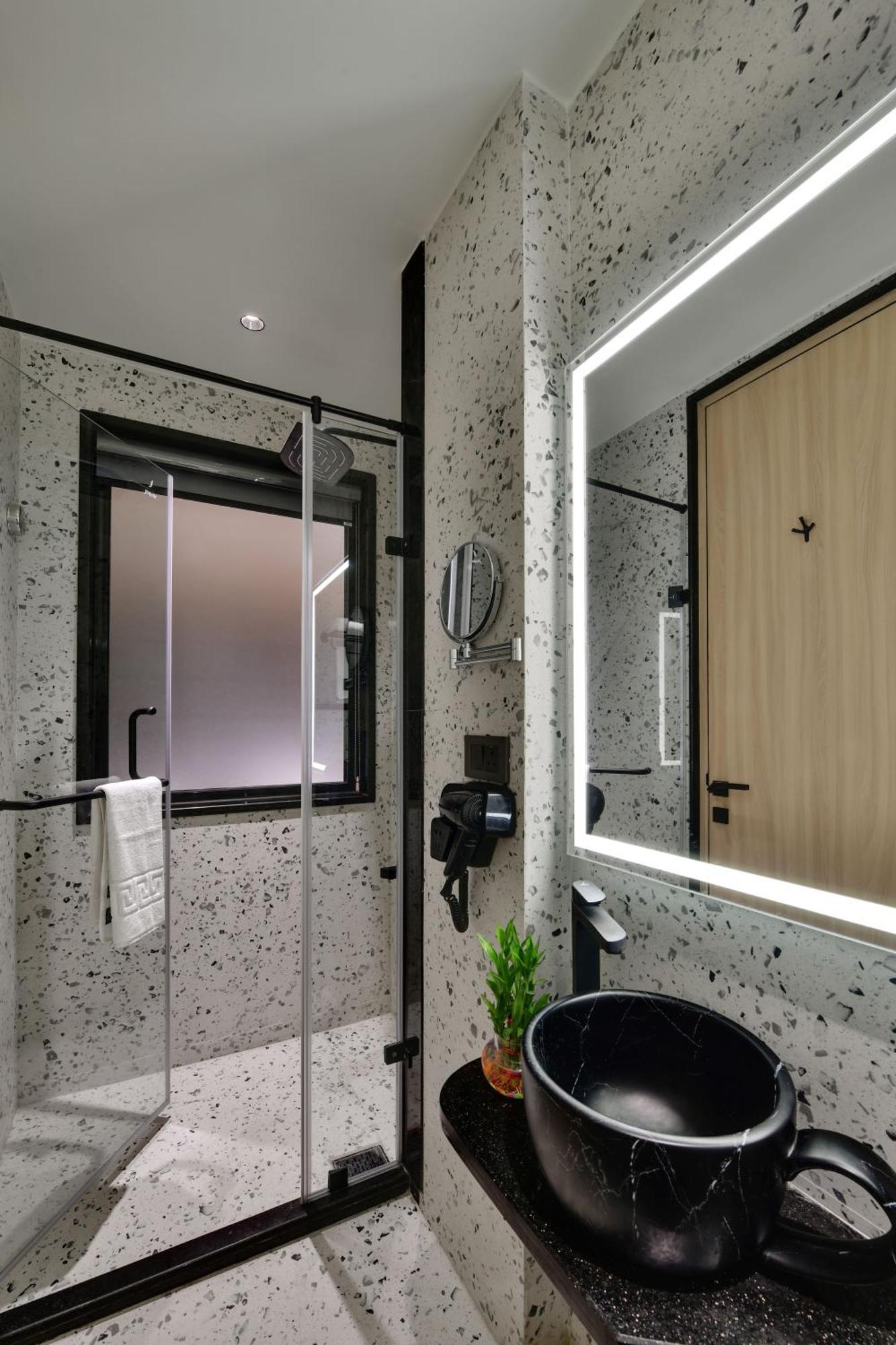 Quality Inn City Centre Varanasi Bagian luar foto
